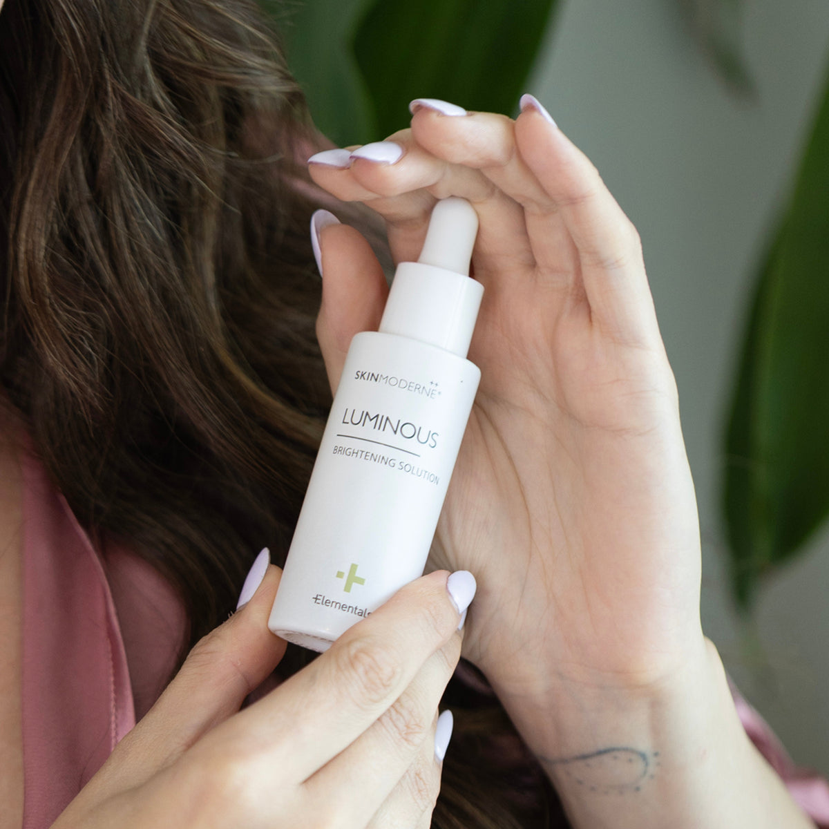 LUMINOUS SERUM